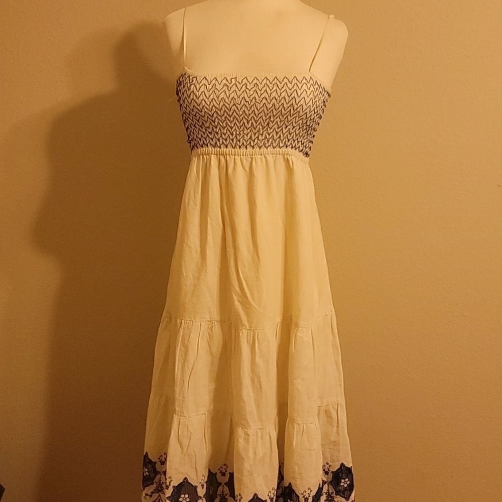 Flyng tomato embroidered dress large